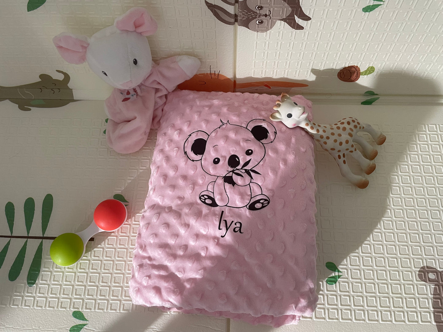 Plaid Bébé Personnalisé – Un Cadeau Unique et Doux pour Bébé